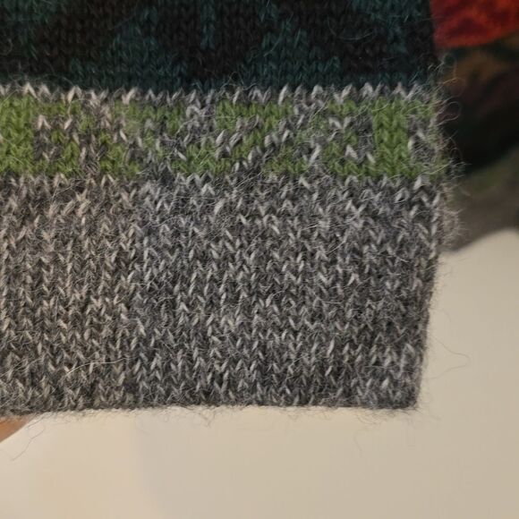 Inka Tradition Baby Alpaca Peruvian hooded sweater, front Zipper small - Picture 4 of 8